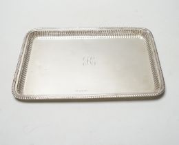 An Edwardian silver dressing table tray, William Adams Ltd, Birmingham, 1906, 26.7cm, 9.1oz.