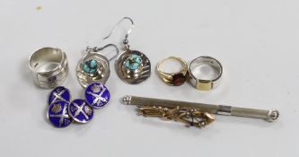 Mixed jewellery including a pair of silver and turquoise earrings by Pruden & Smith, two other