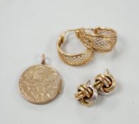 Two pairs of 9ct gold earrings, 7.8 grams and an engraved yellow metal locket.