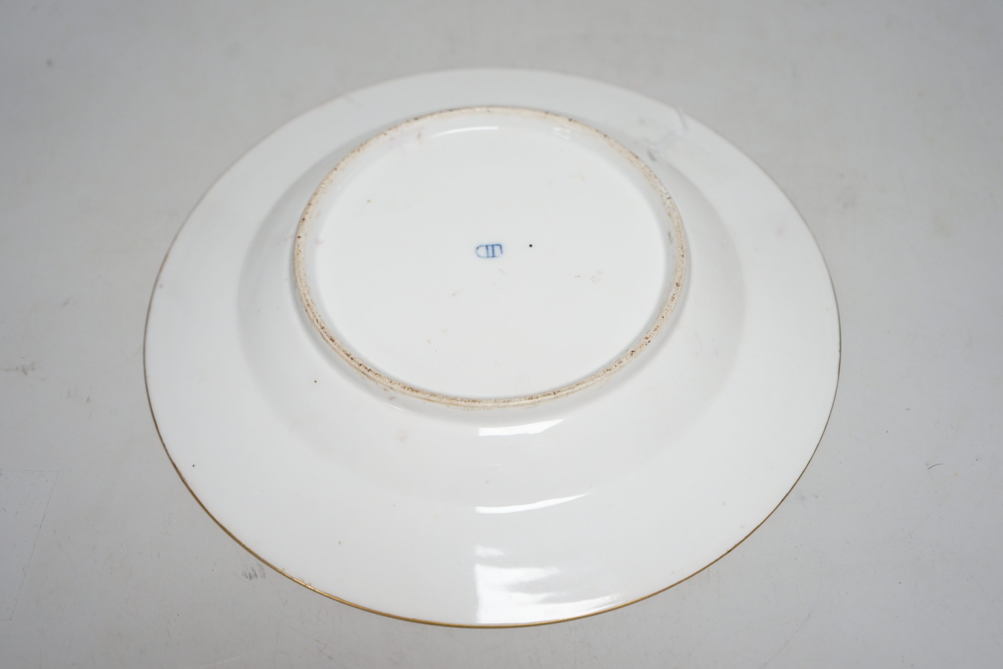 A late 19th century Vienna plate, with shield to reverse, 24cm - Image 3 of 3