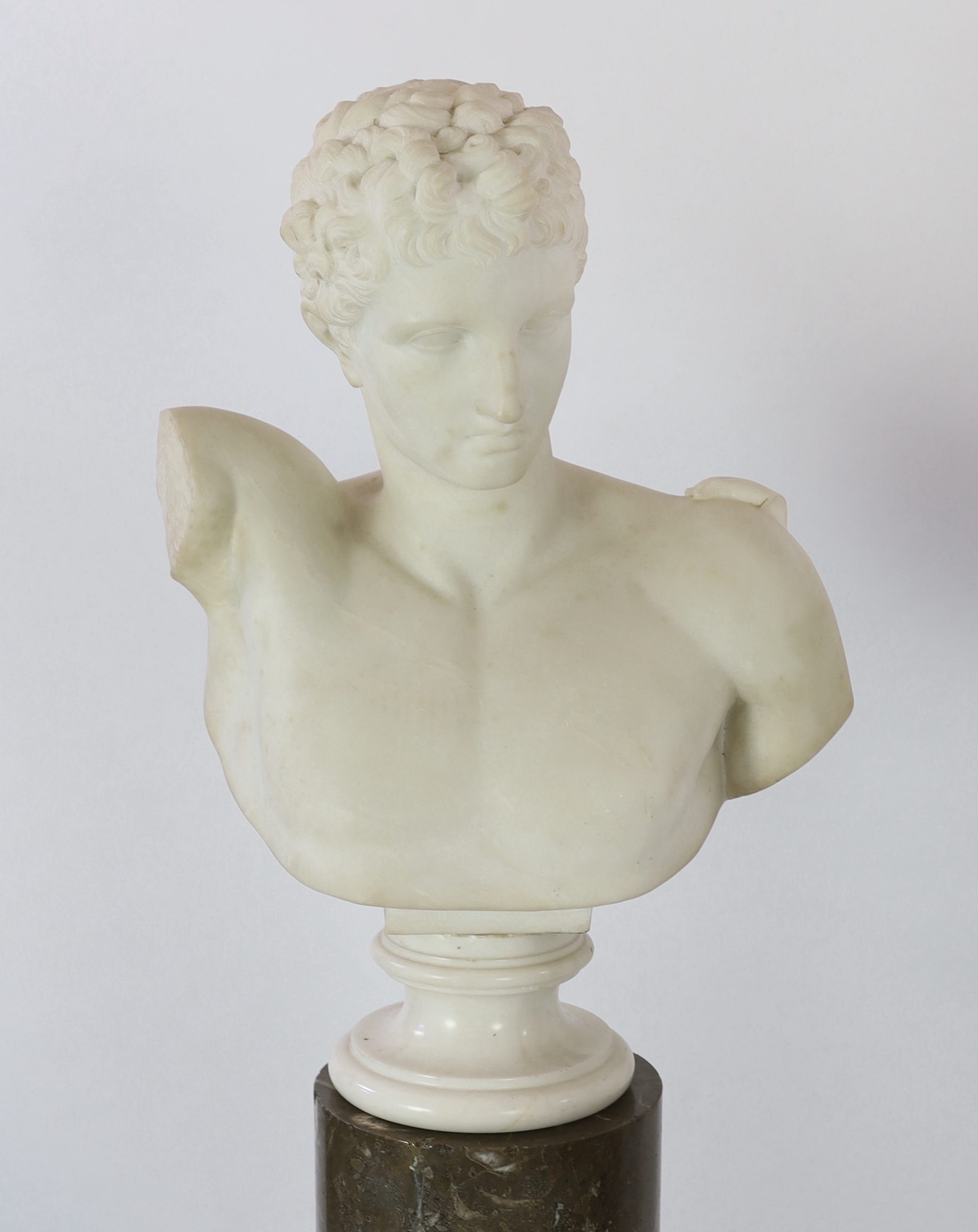 After the Antique. A pair of 19th century white marble busts of Apollo and Diana, on grey marble - Image 2 of 5