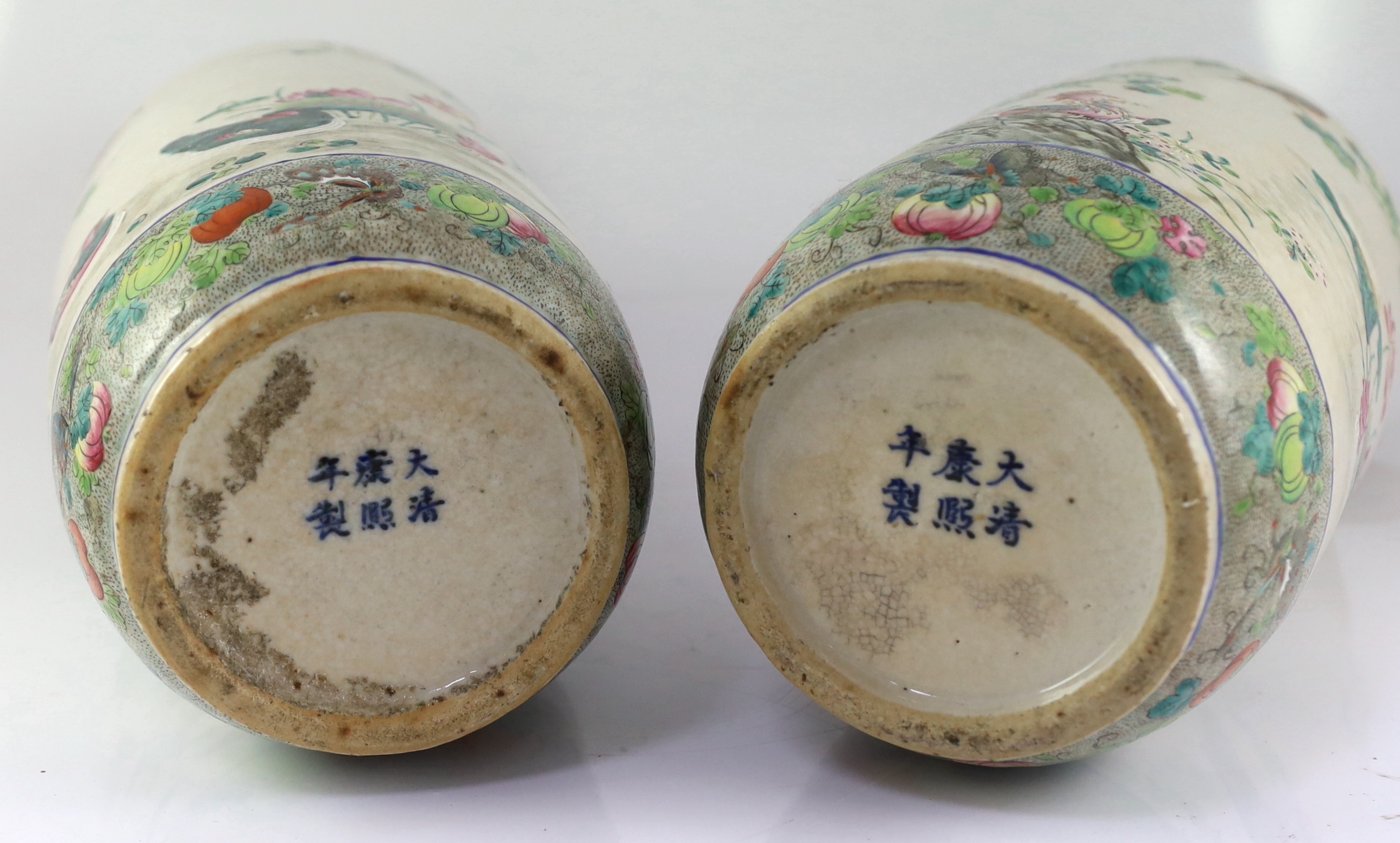 A pair of large Chinese crackle glaze famille rose ‘Hundred Bird’ rouleau vases, late 19th - Image 4 of 4