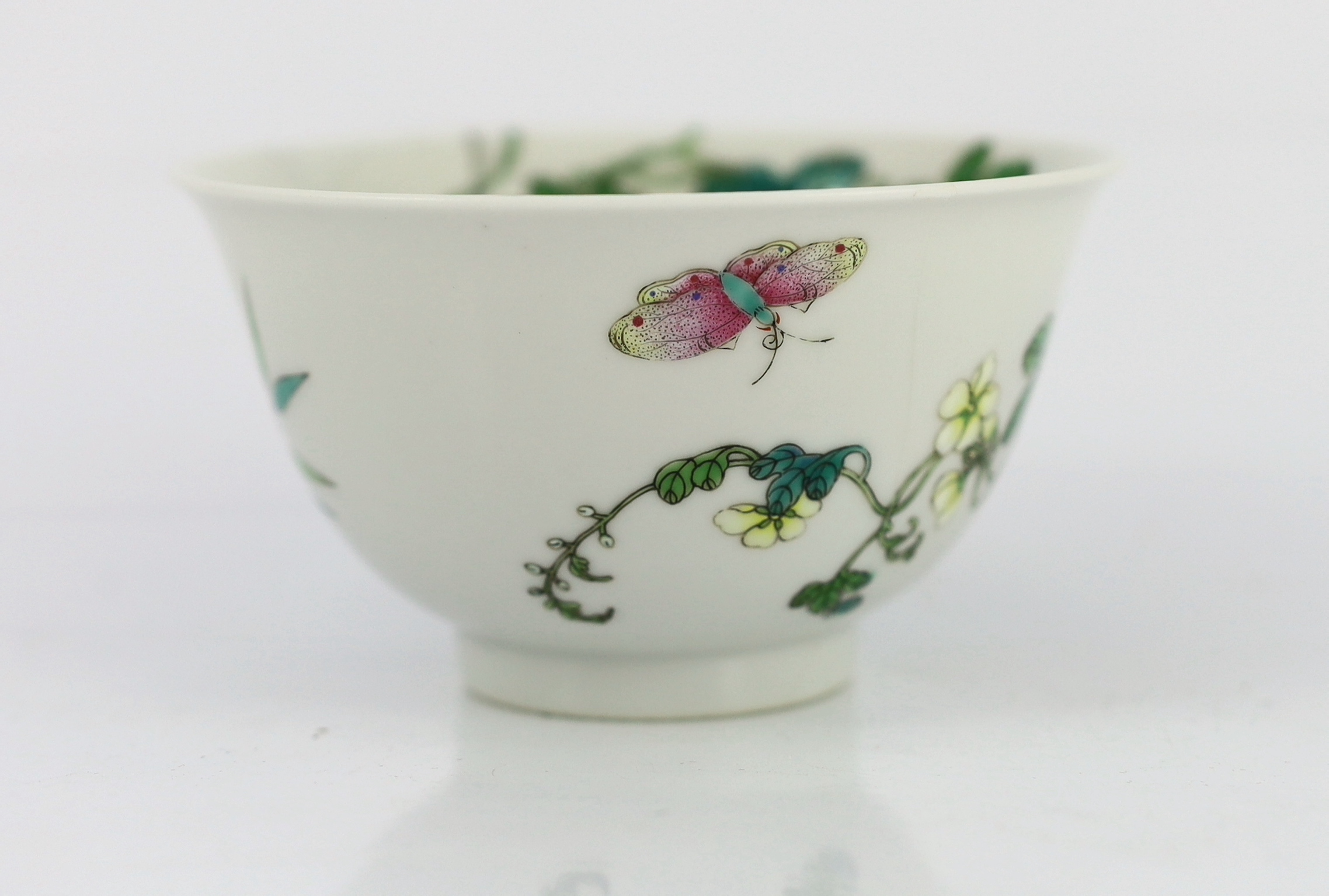 A Chinese famille rose bowl, Jiaqing seal mark and of the period (1796-1820), painted with - Image 3 of 8