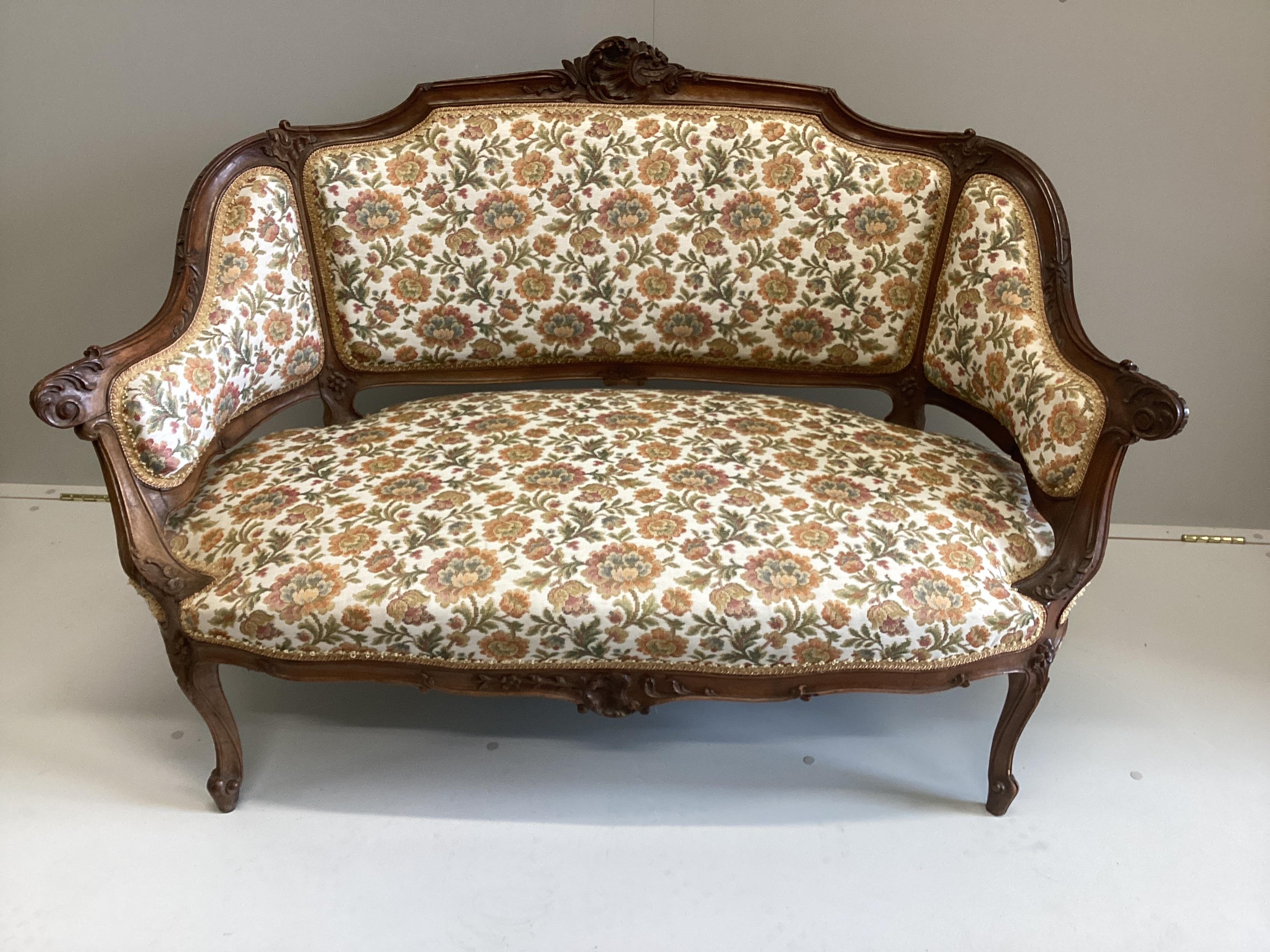 A French Louis XV style five piece walnut salon suite, settee width 127cm, depth 64cm, height