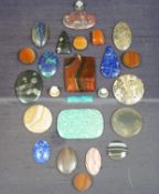 A framed case of mixed agates, 34cm x 38.5cm***CONDITION REPORT***PLEASE NOTE:- Prospective buyers