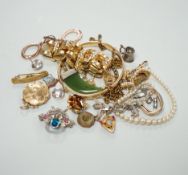 Mixed costume jewellery, including bracelet, earrings, etc.***CONDITION REPORT***PLEASE NOTE:-