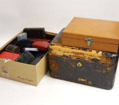 A quantity of assorted jewellery boxes.***CONDITION REPORT***PLEASE NOTE:- Prospective buyers are