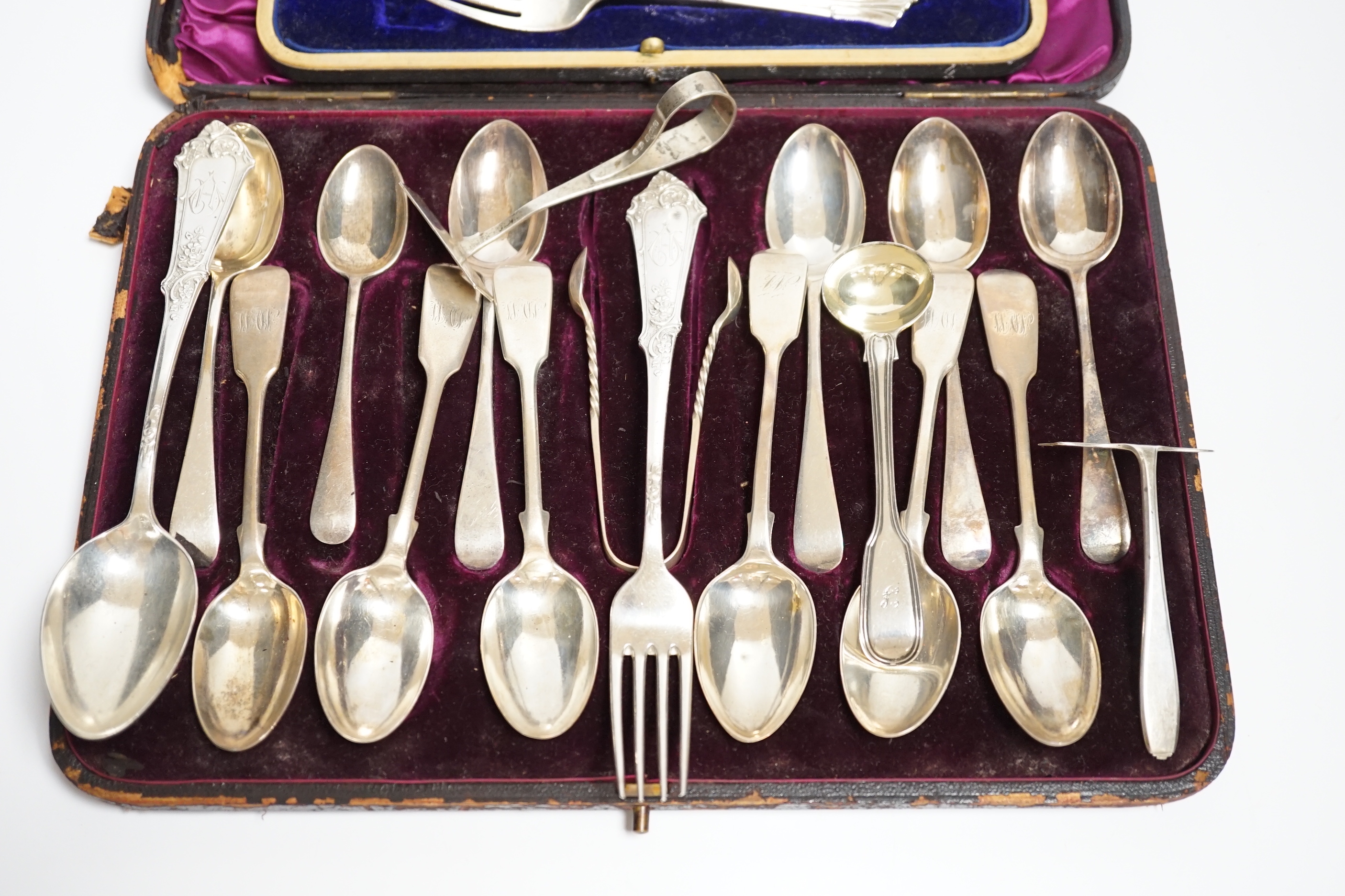 Two sets of six silver teaspoons, fiddle and Old English pattern and other silver or 900 flatware - Image 2 of 5