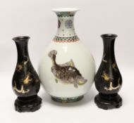 A Chinese porcelain ‘fish’ vase and a pair of Chinese lacquer vases on stands, tallest 33cm***