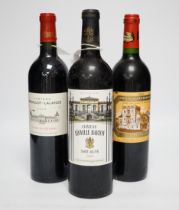 One bottle of Chateau Ducru-Beaucallou, Saint- Julienne grande cru classe Medoc 1996, one bottle