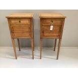 A pair of Edwardian tulip banded satinwood bedside cabinets, width 37cm, depth 32cm, height 80cm***