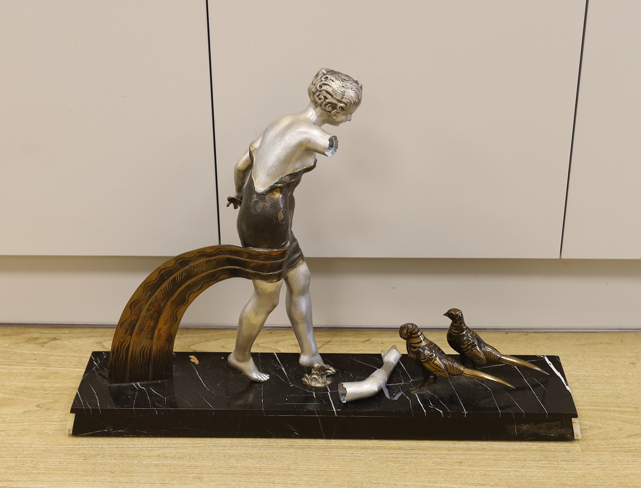 A French Art Deco spelter and marble figure group, 49cm tall (a.f.)***CONDITION REPORT***PLEASE - Image 4 of 4