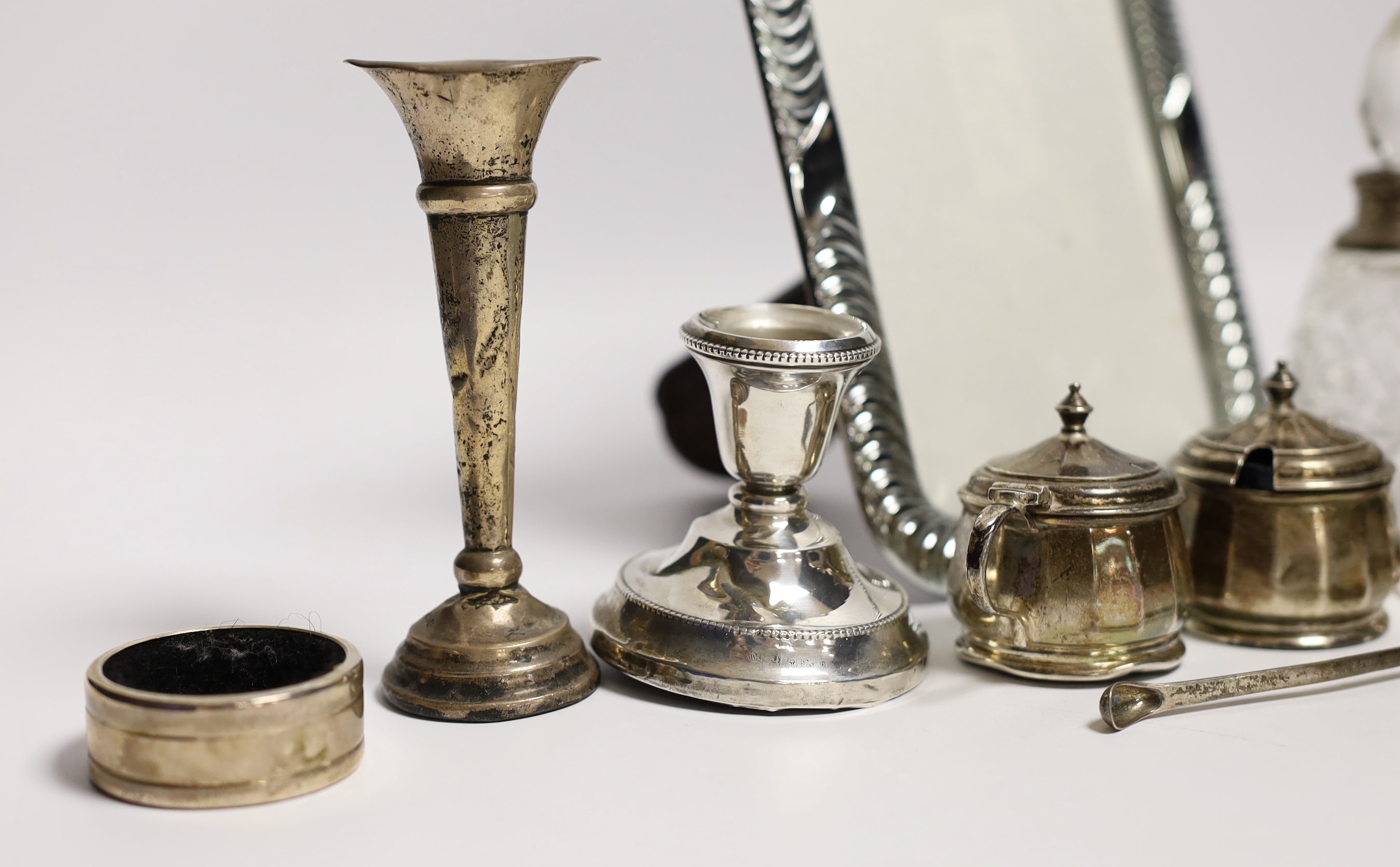 Sundry small silver including a pair of dwarf candlesticks, condiments, napkin ring, spill vases and - Image 3 of 4