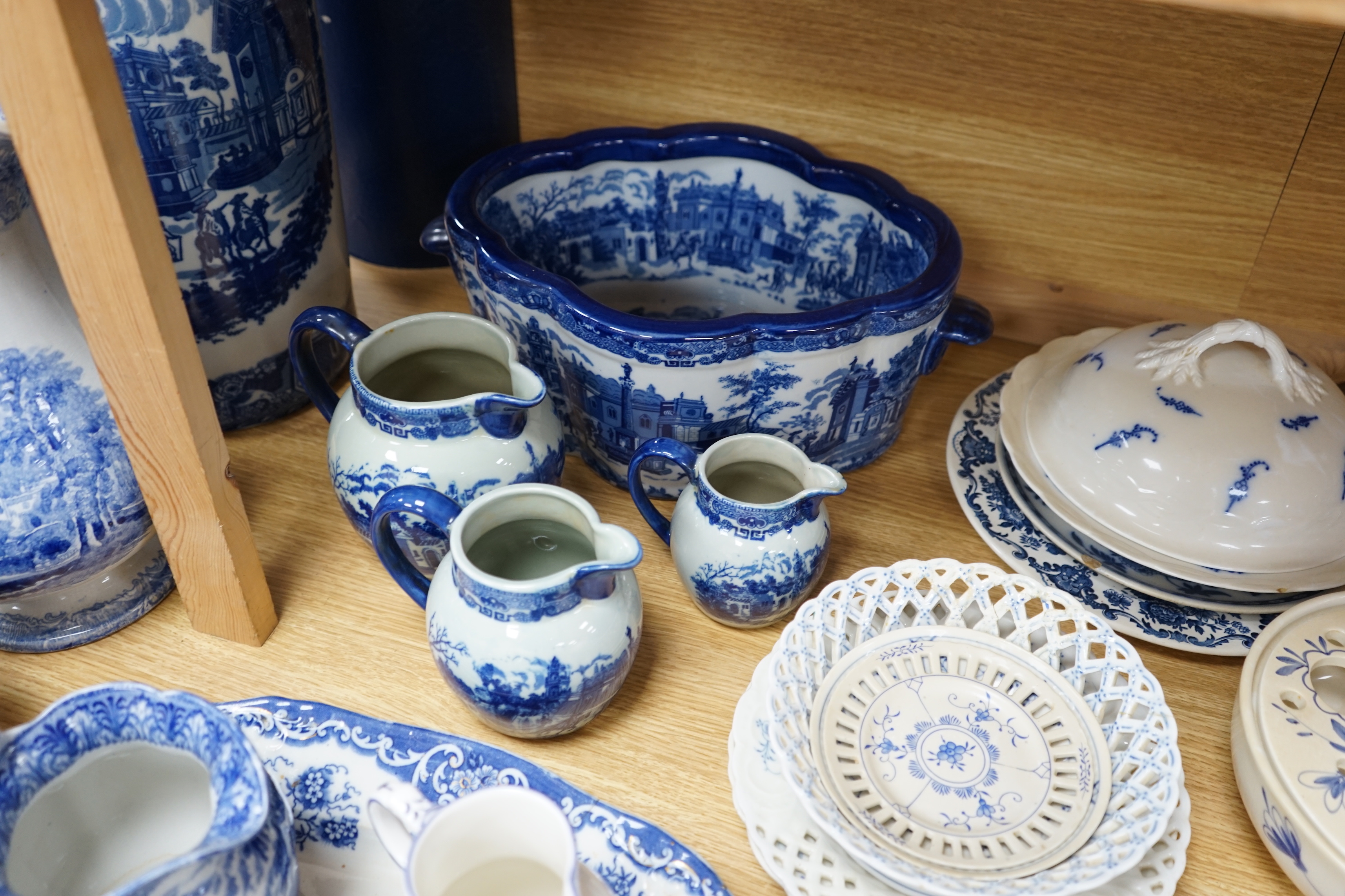 A group of mostly British blue and white pottery including Coalport, Minton, Copenhagen etc, - Image 4 of 5