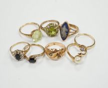 Eight assorted modern 9ct and gem set dress rings, including Wedgwood plaque set, gross weight 19.