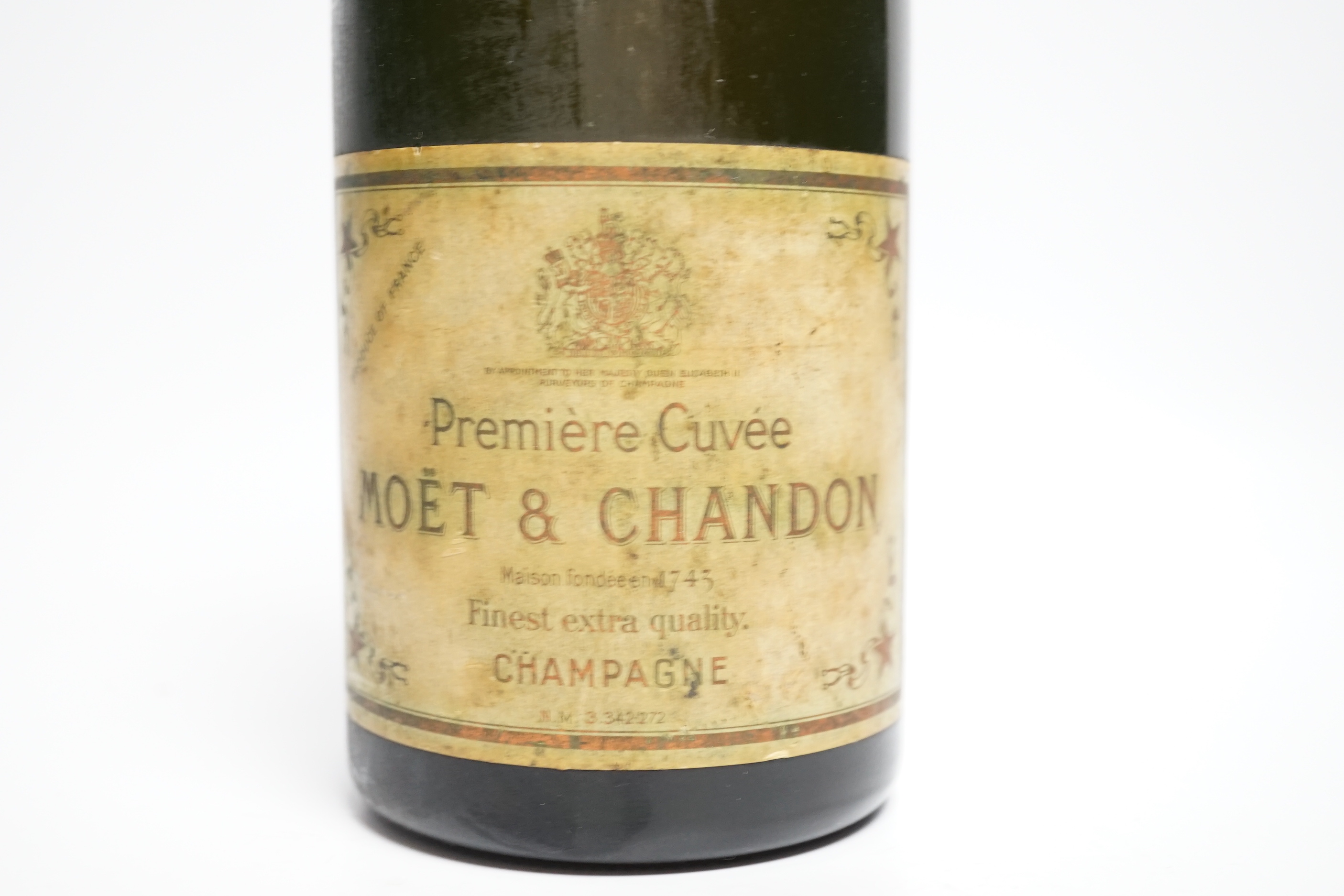 A bottle of Moet et Chandon champagne - Image 2 of 6