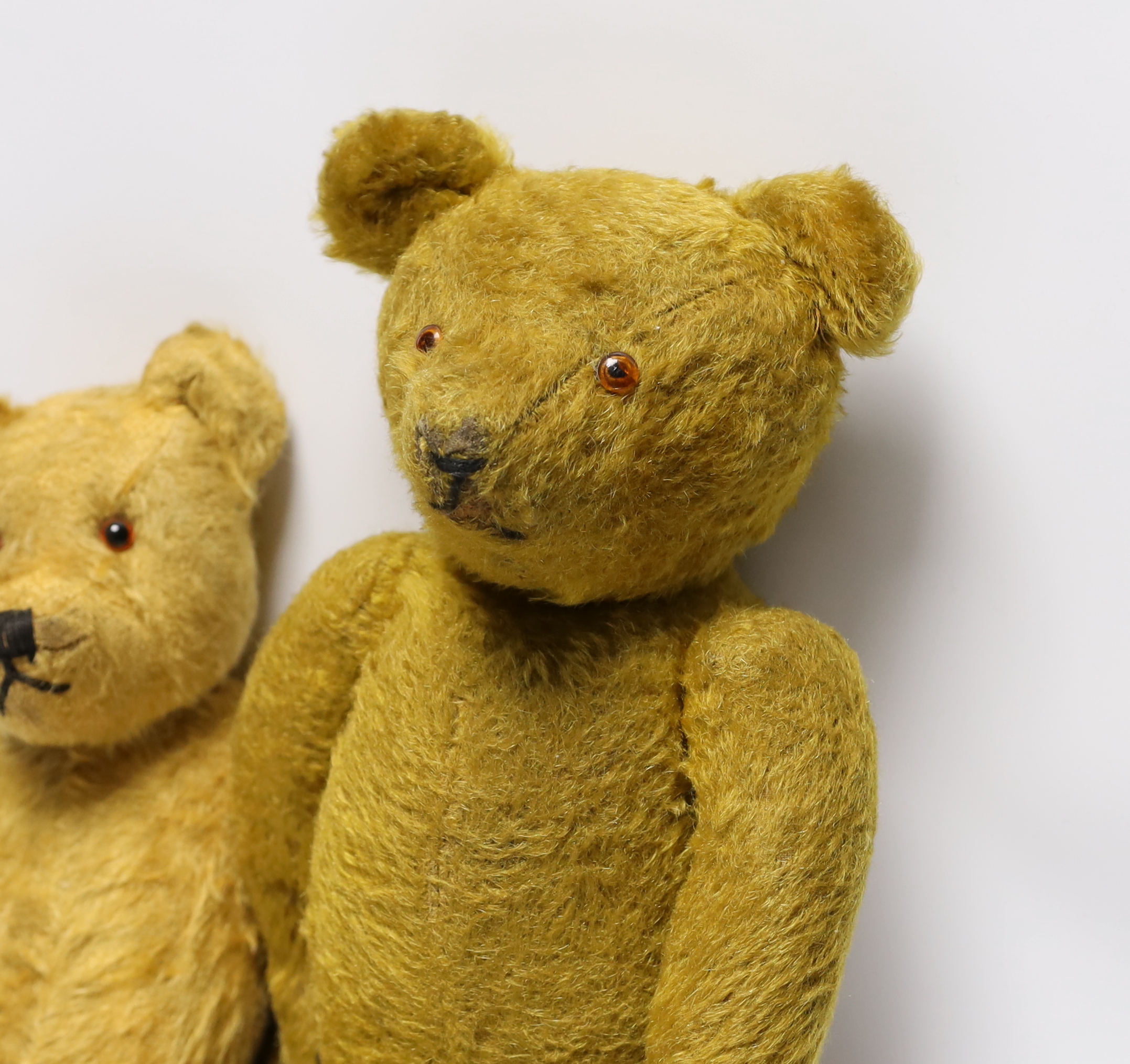 A 1930's German bear with 'set in' ears and a 1950's English Chiltern bear (2) - Image 3 of 4