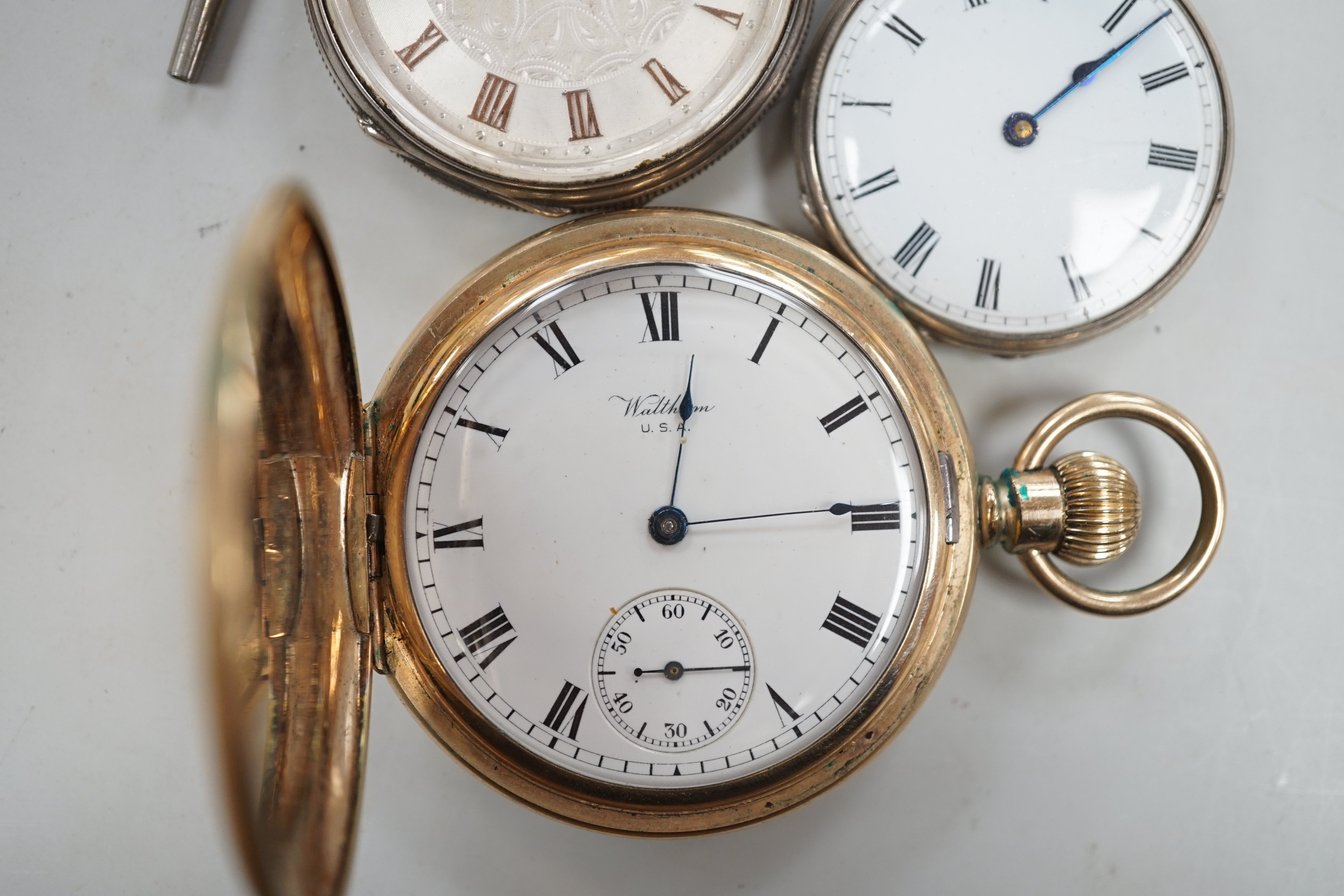 A Waltham gold plated hunter pocket watch and two fob watches, one silver. - Image 5 of 6