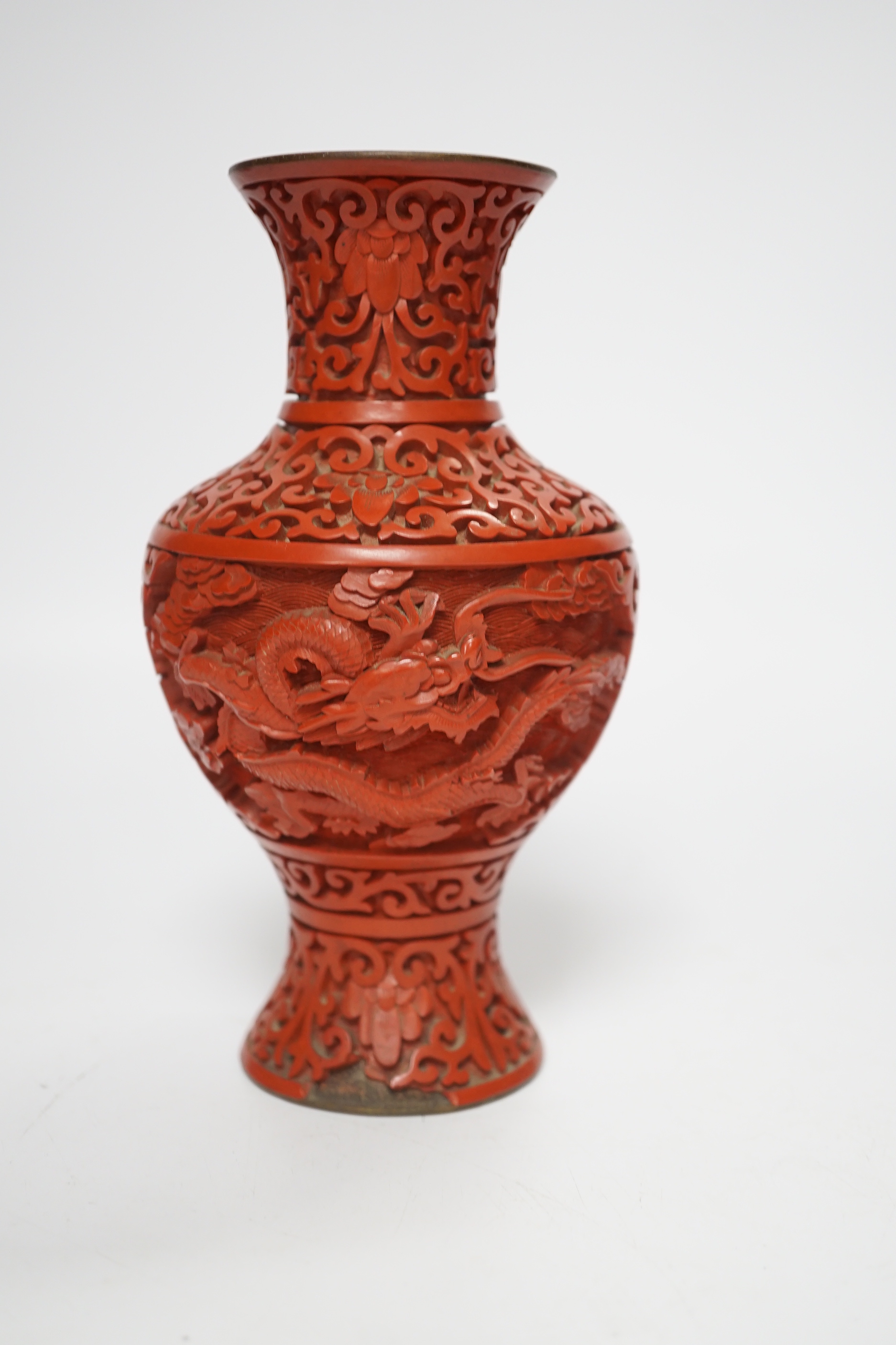 Three Chinese cinnabar lacquer items, a vase, an ashtray and a lidded box, vase 16.5cm - Image 8 of 10