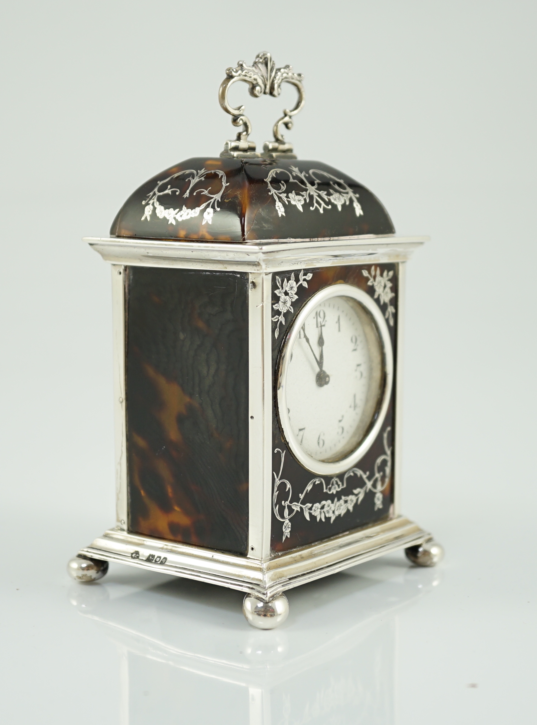 A George V silver and tortoiseshell pique mounted carriage timepiece, by William Comyns, with Arabic - Image 5 of 7