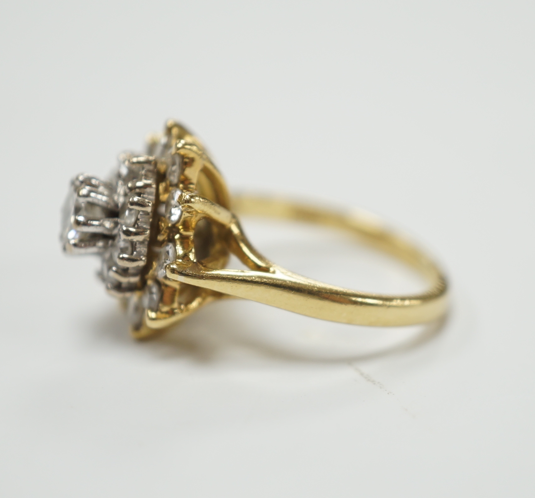 An 18ct and diamond cluster set dress ring, size I, gross weight 5.8 grams, - Image 5 of 6