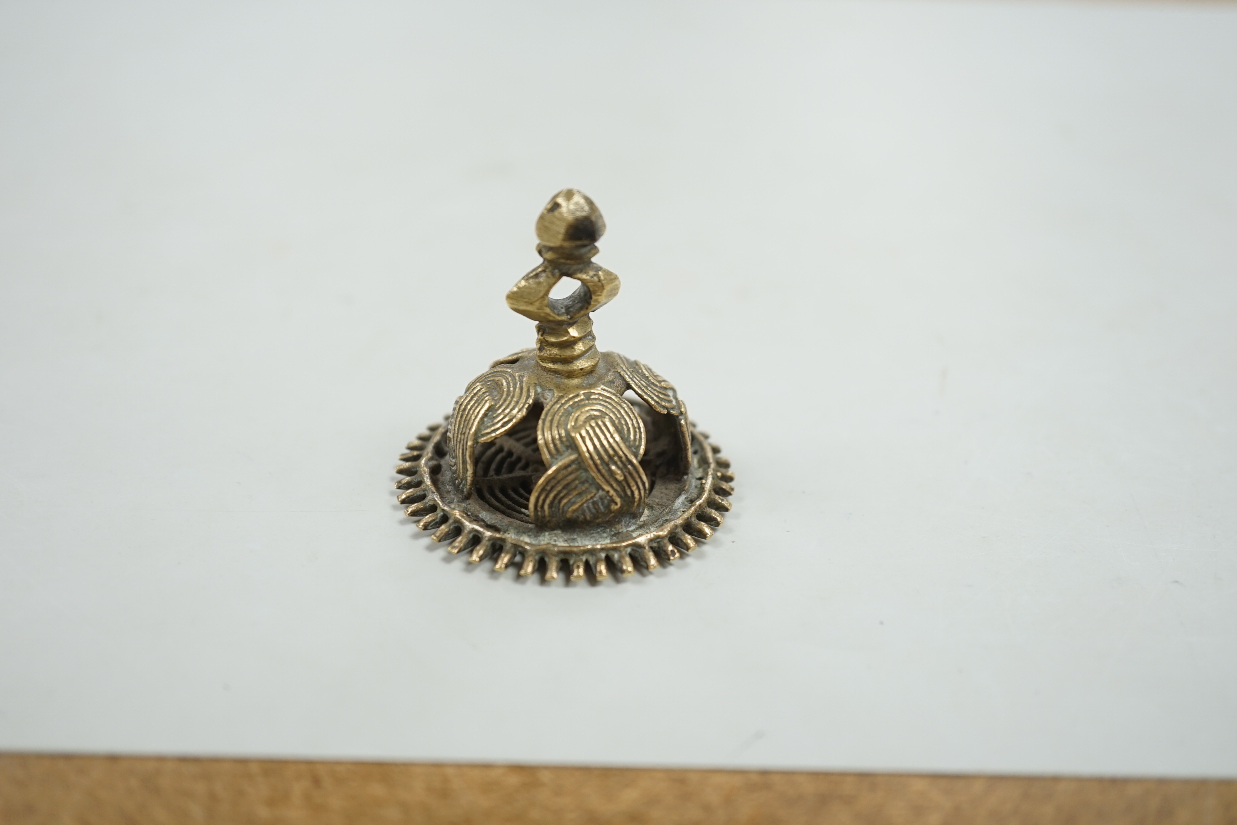 Judaica - a Middle Eastern brass seal, 4.5cm - Image 3 of 4