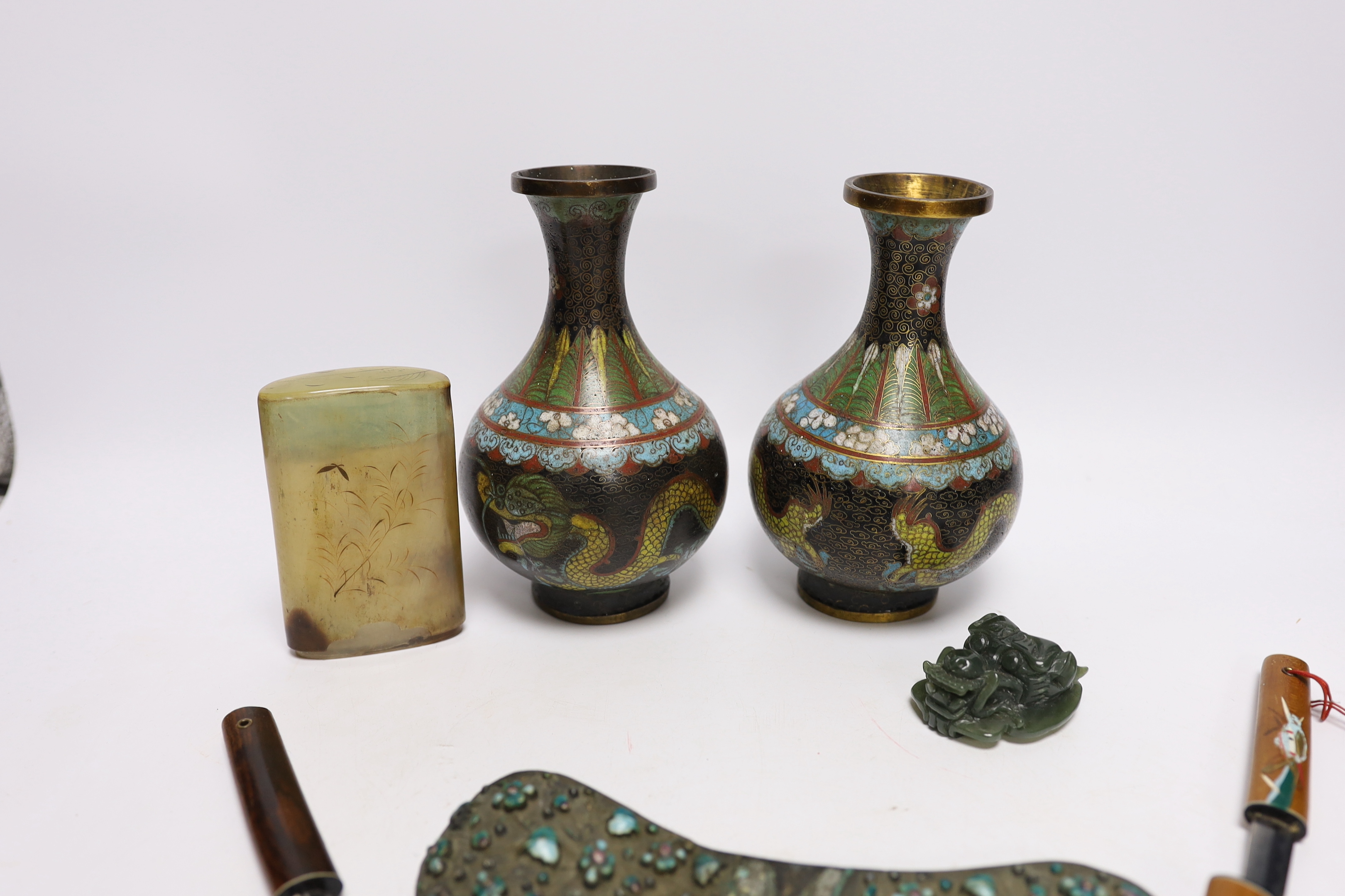 A collection of Chinese and other Oriental items, including a pair of Chinese cloisonné enamel - Image 5 of 5