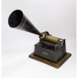 A cased Edison Gem phonograph with horn, case 20cm high