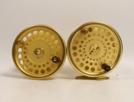 A House of Hardy Sovereign 11/12 centre pin fly reel Serial Number 084 with spare spool, reel in