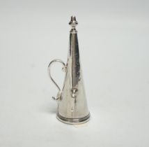 A Georgian silver candle extinguisher, marks rubbed, 10cm.