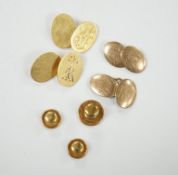 A pair of 18ct gold oval cufflinks, with engraved monogram, three 18ct dress studs and a pair of 9ct