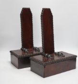 A pair of early 19th century mahogany plate racks, in the style of Gillows, 39cm high