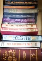 ° ° Twenty six Folio Society books, all fiction, including Moby Dick; The Picture of Dorian Gray;