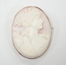 A yellow metal mounted oval cameo brooch, 6cm