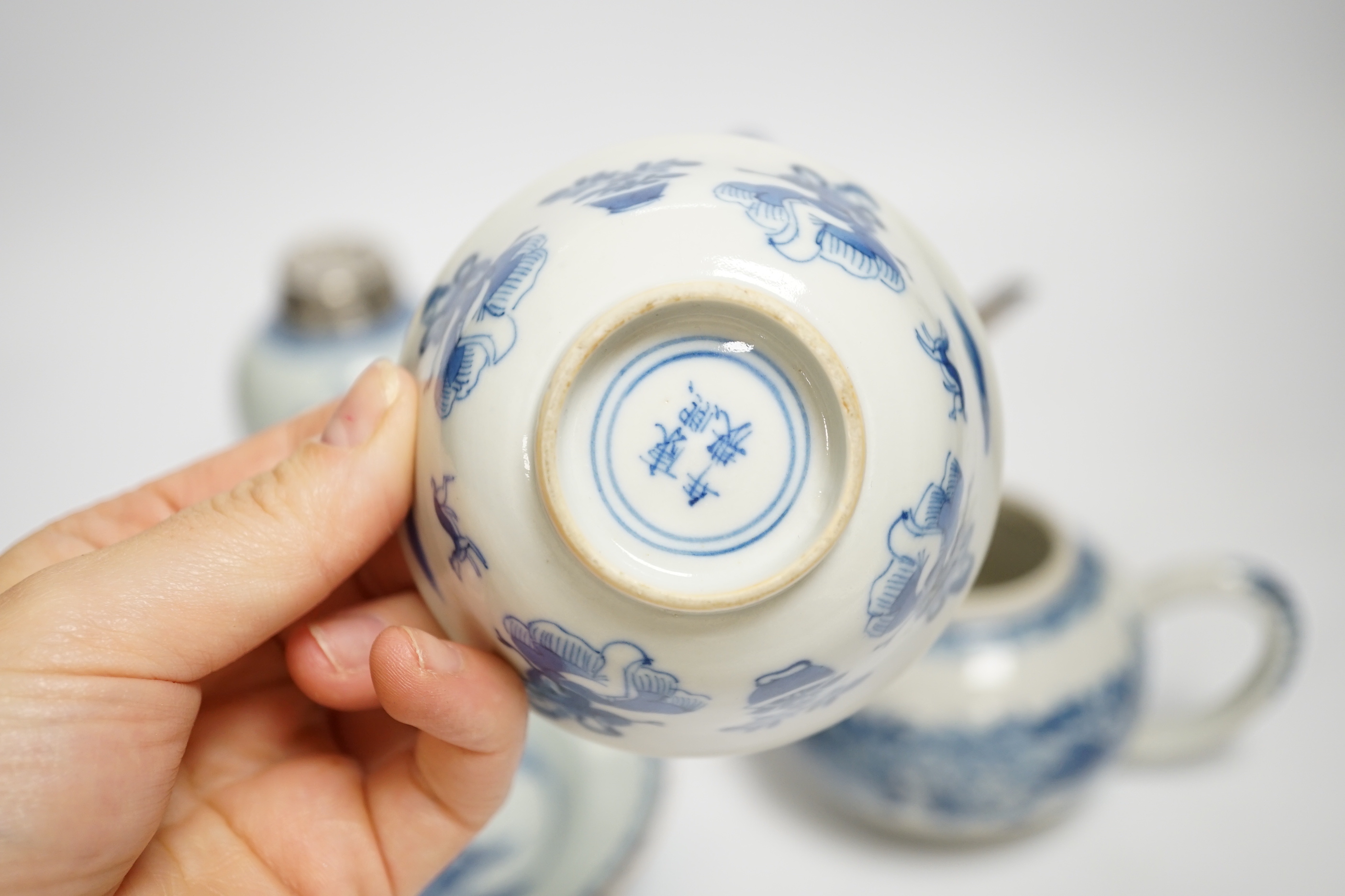 18th / 19th century Chinese export porcelain: two teapots, a tea canister, a plate and a teabowl, - Image 5 of 9