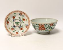 A Chinese Kangxi famille verte saucer dish and a bowl, bowl diameter 14cm
