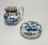 A Chinese Qianlong blue and white jug and a Ca Mau shipwreck blue and white box and cover (2), jug