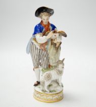 A Meissen shepherd group, late 19th century, 19cm