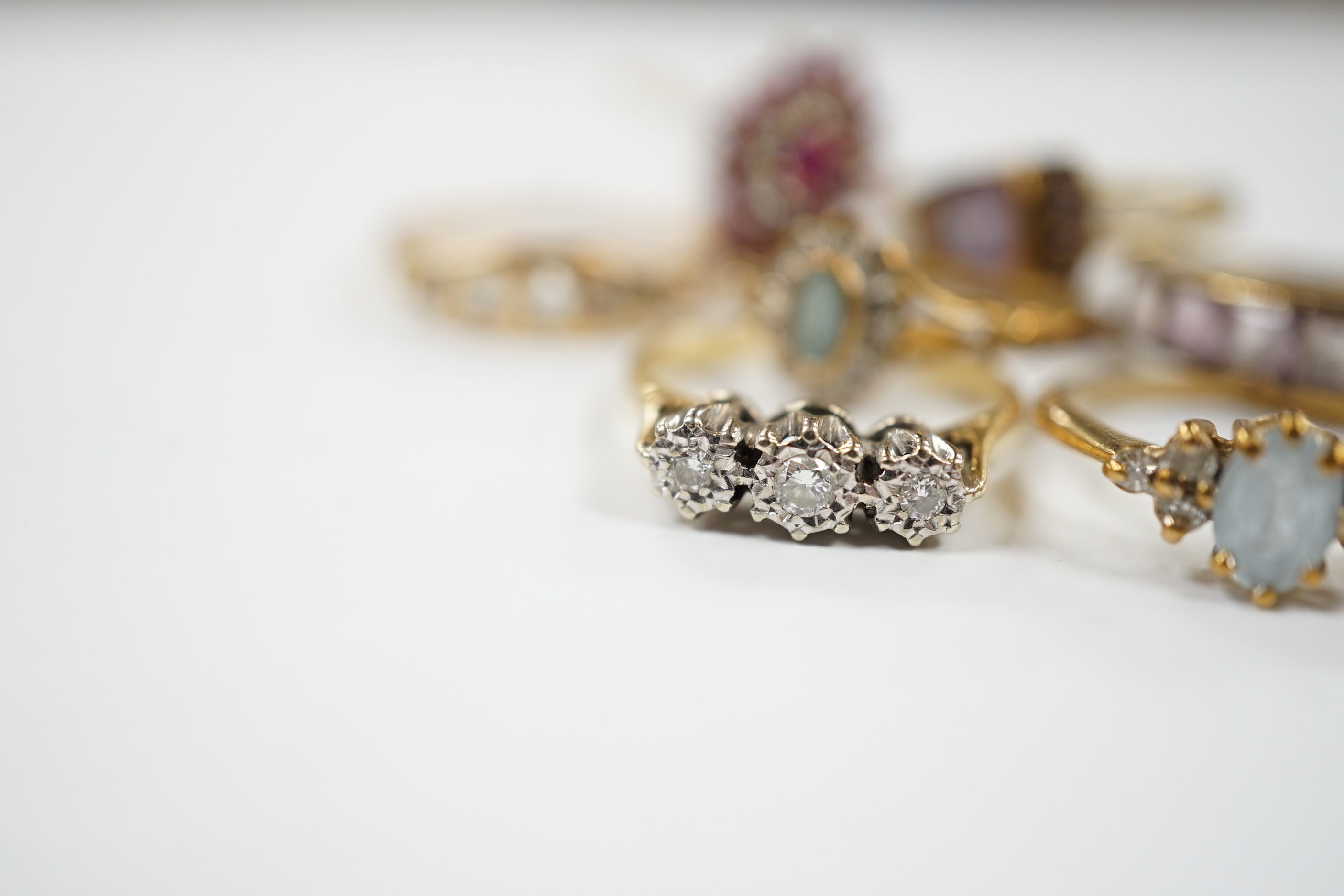 Seven assorted mainly modern 9ct gold and gem set dress rings, including three stone diamond and - Image 3 of 7
