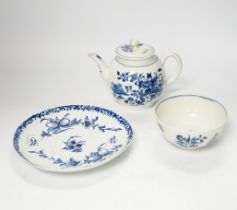 A Worcester “fence pattern” teapot, a similar bowl and dish, teapot 14cm high including cover