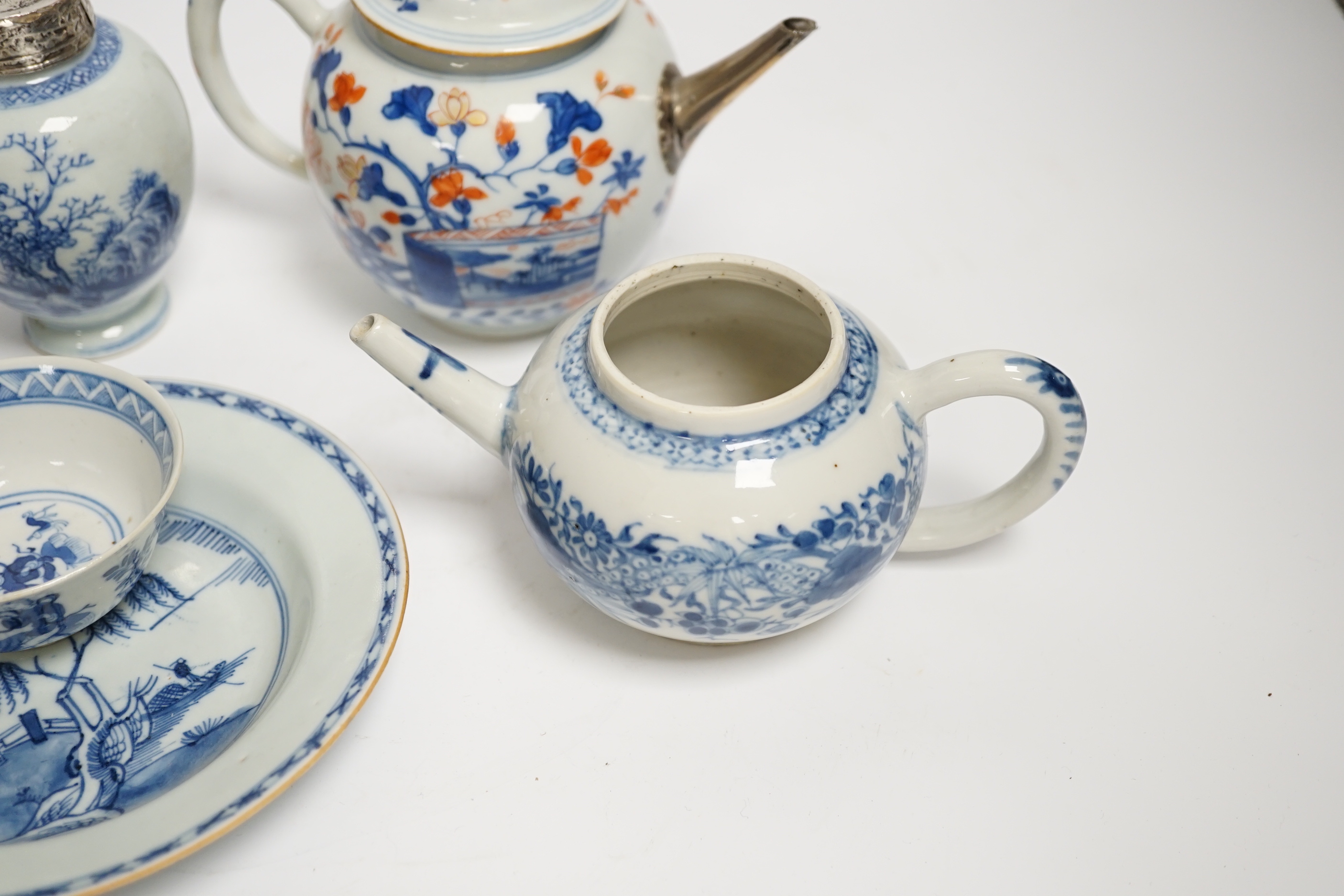 18th / 19th century Chinese export porcelain: two teapots, a tea canister, a plate and a teabowl, - Image 2 of 9