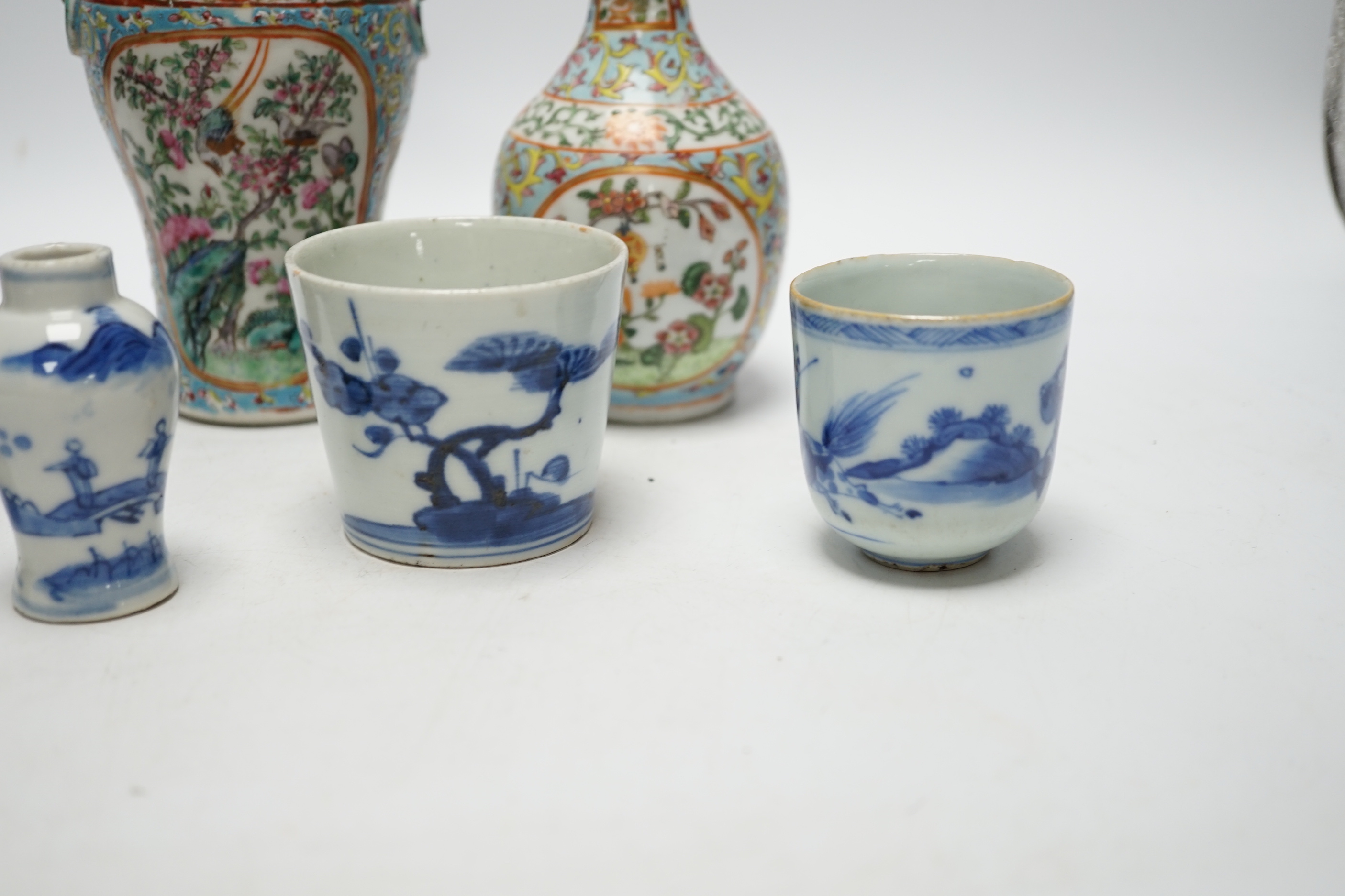 A group of Chinese famille rose small vases and blue and white items, late 19th/early 20th - Image 3 of 10