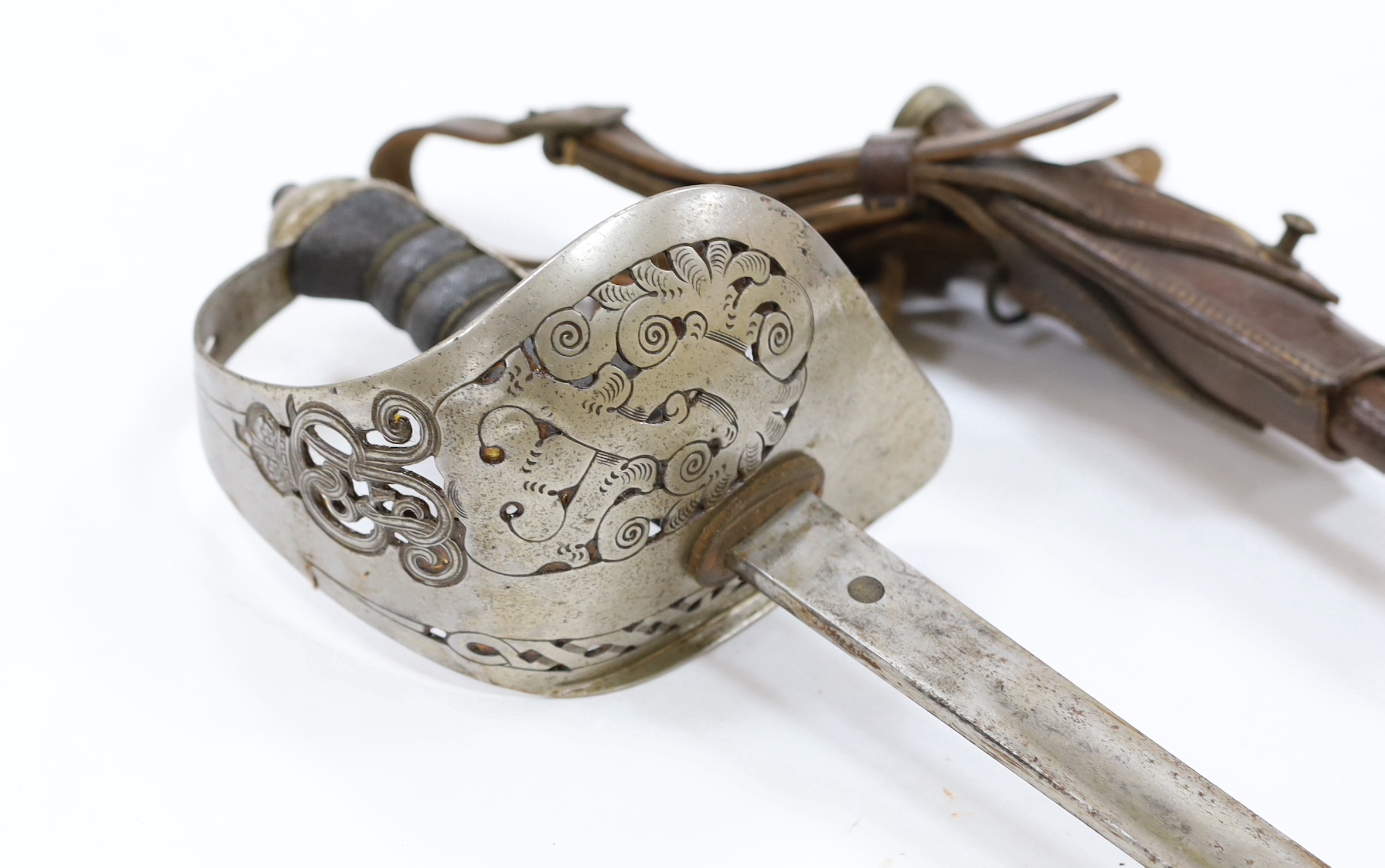 A George V 1897 pattern infantry officer's sword, with scabbard and leather hanger, blade 82cm - Image 3 of 7