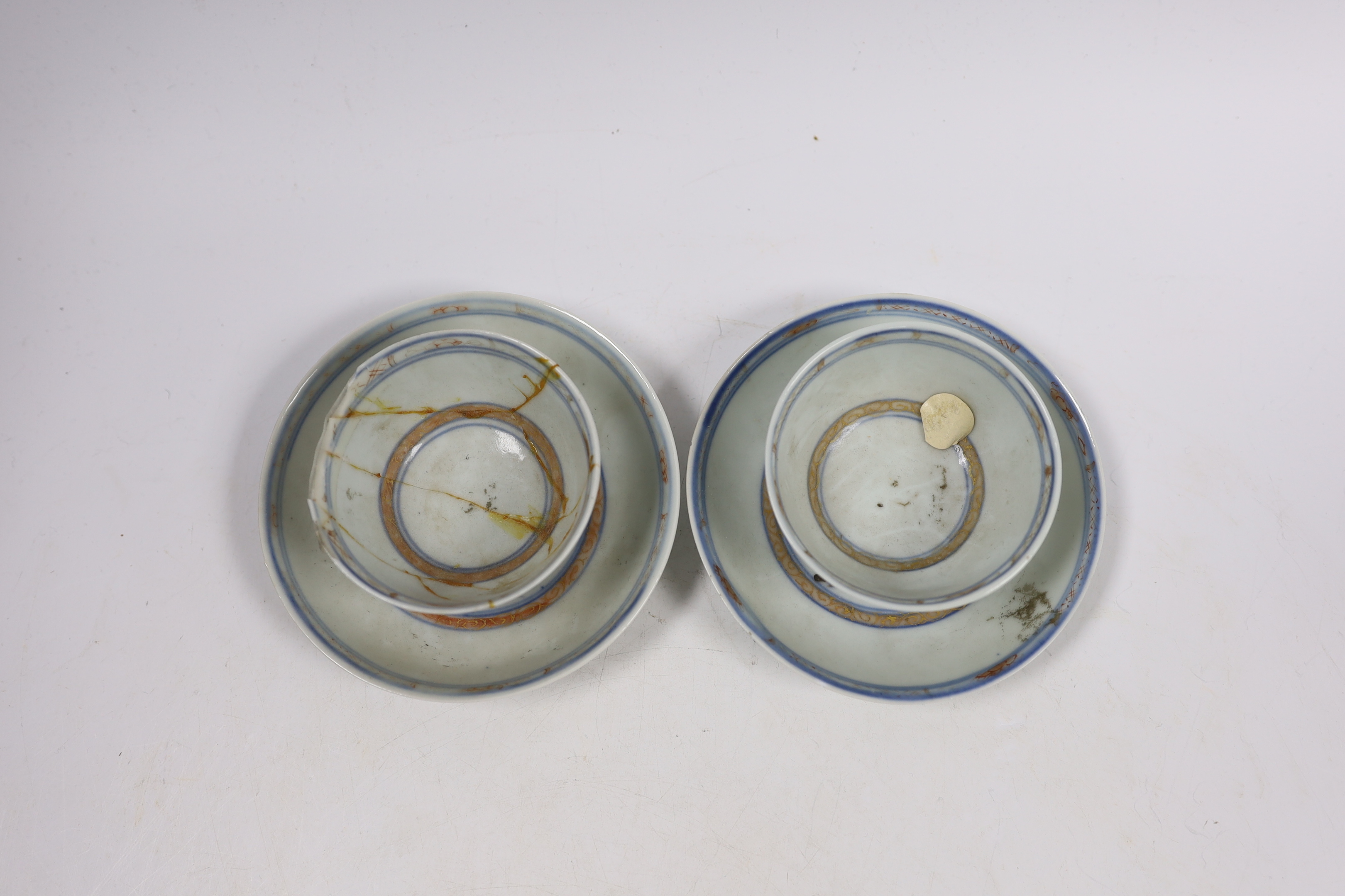 Two Chinese Nanking Cargo teabowls and saucers, Qianlong period - Image 2 of 5