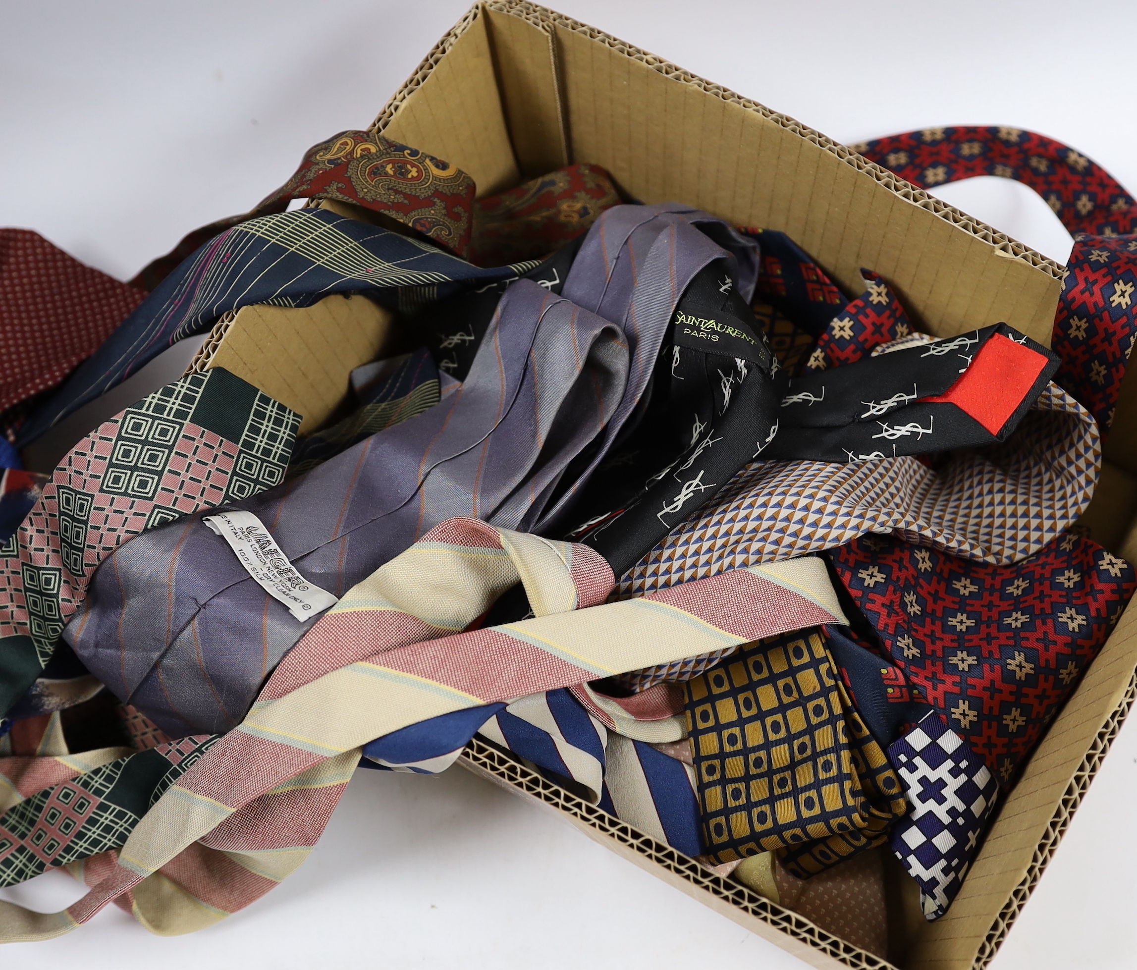 A collection of vintage and later silk ties, some designer including Jaeger, Pierre Cardin, Yves - Image 2 of 4