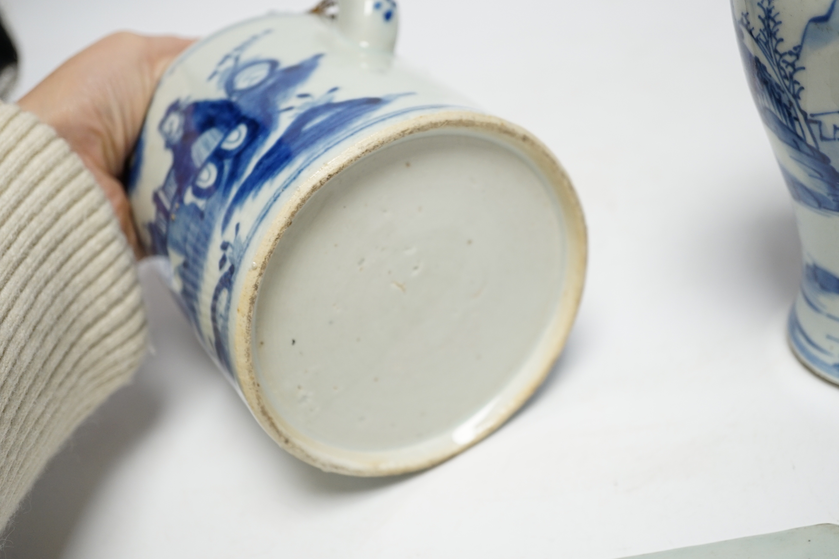 19th century Chinese blue and white porcelain comprising teapot, vase and dish, largest 18cm high - Image 8 of 8