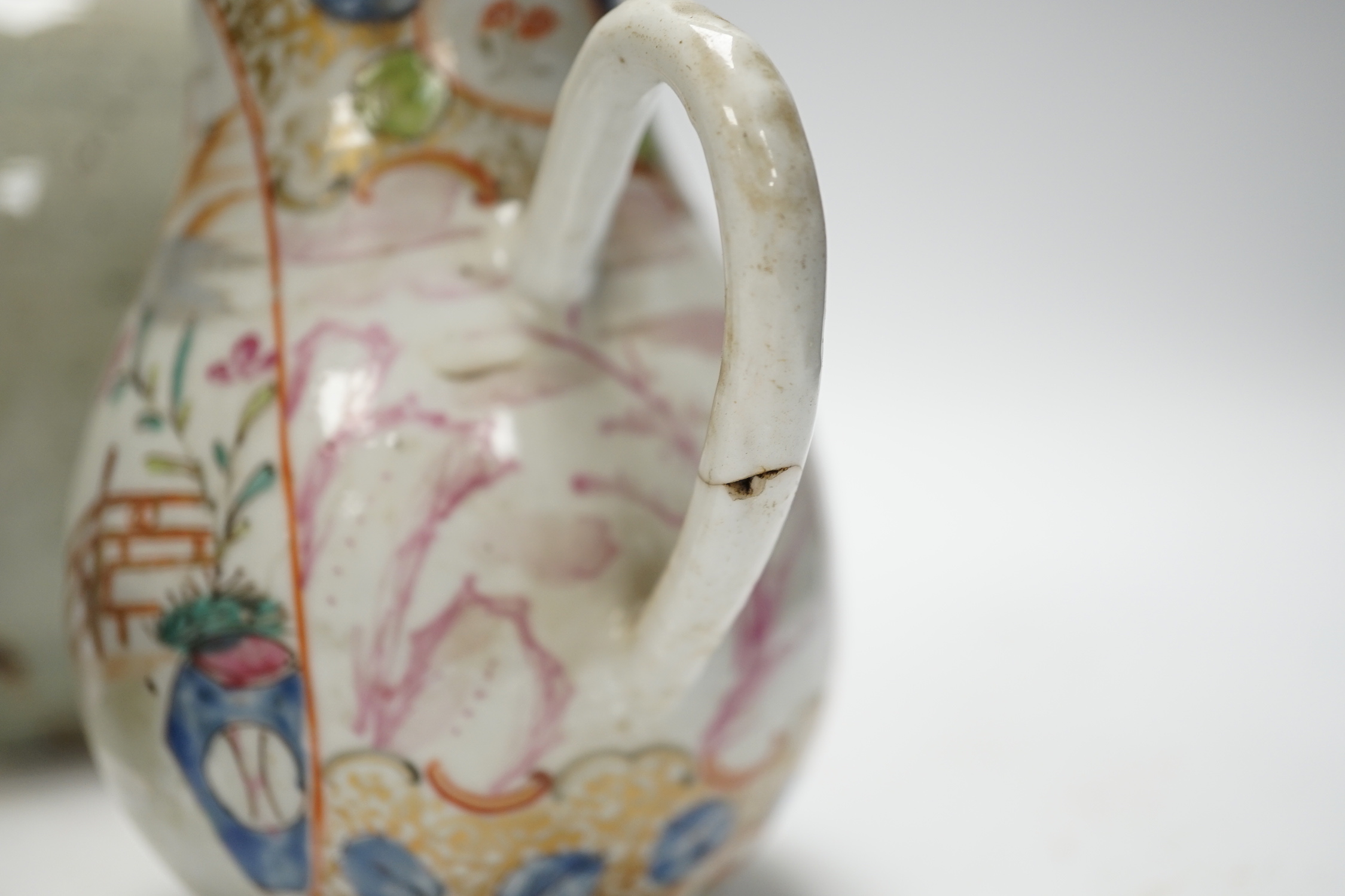 A group of Chinese porcelain etc, 18th century and later (8), including a crackle glaze Dragon water - Image 4 of 9