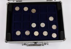 British and Spanish coins and banknotes, George III to QEII collection of coins, in metal case