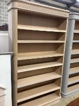 A contemporary oak veneered open bookcase by Inglis Hall, Lewes RRP £3800, width 137cm, depth