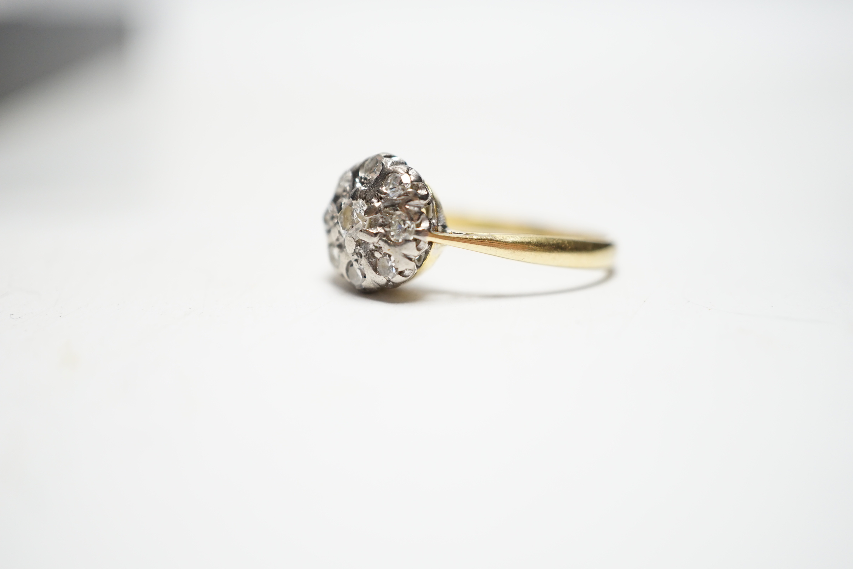 A 1960's 18ct gold and diamond cluster set flower head ring, size N/O gross weight 2.3 grams. - Image 2 of 4